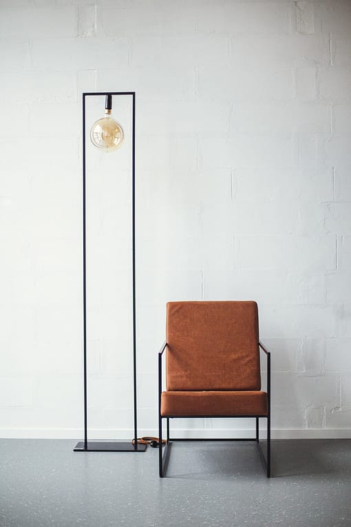 IRON Bauhaus style leather armchair odinis fotelis